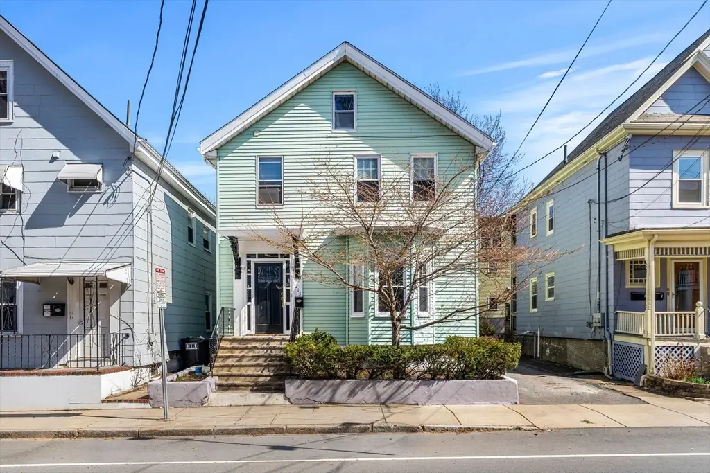213 Cedar St, Somerville, MA 02145 - #1
