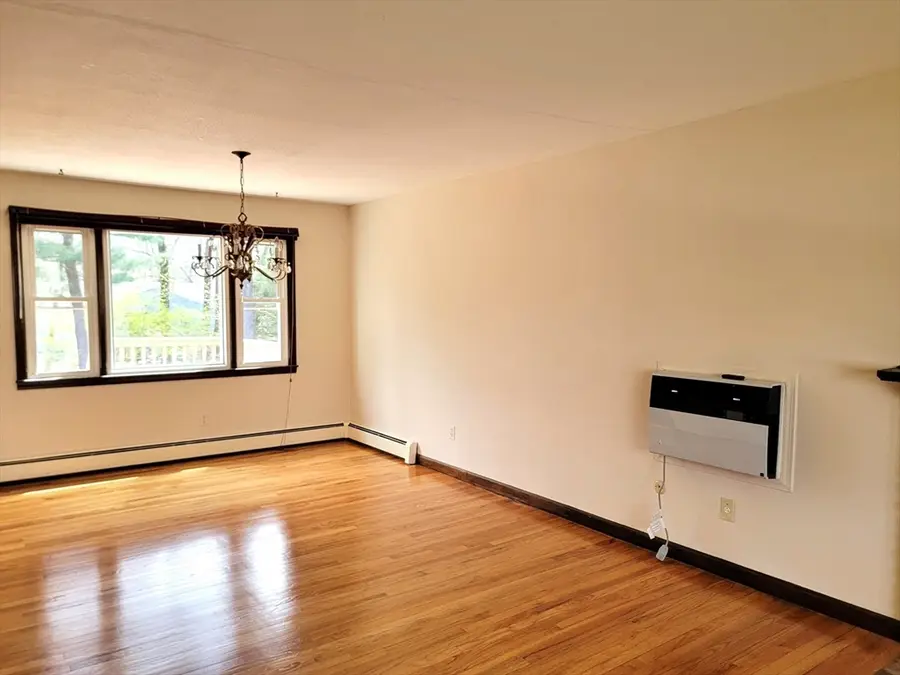 205 Bel Air Dr, Longmeadow, MA 01106 - #3