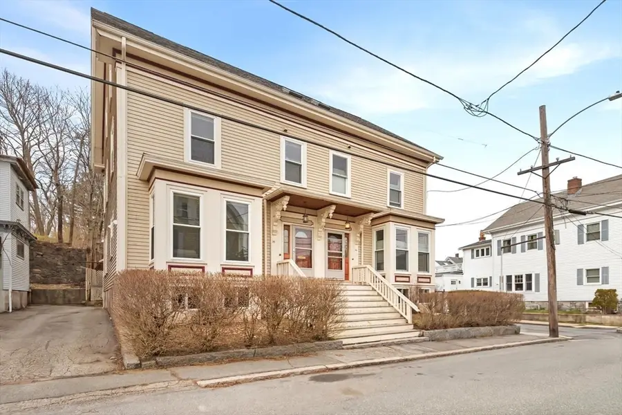 34 Summer St, Gloucester, MA 01930 - #2