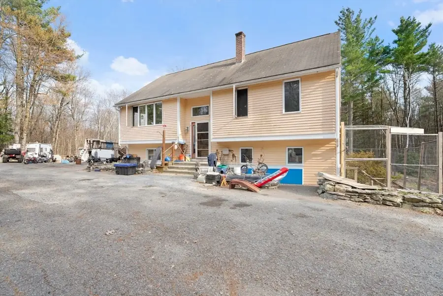 6 Plum Tree Ln, Hubbardston, MA 01452 - #3