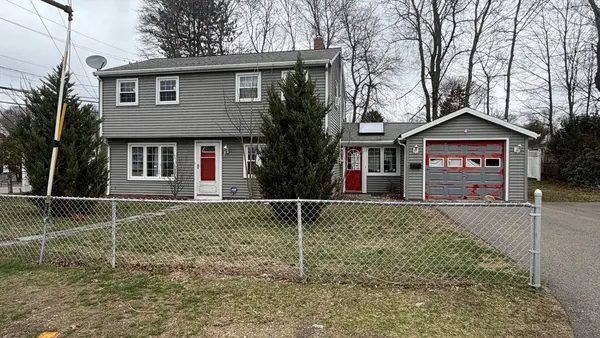 4 Lake St, Braintree, MA 02184