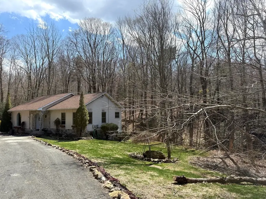 1511 Dunhamtown Brimfield Rd, Brimfield, MA 01010 - #2