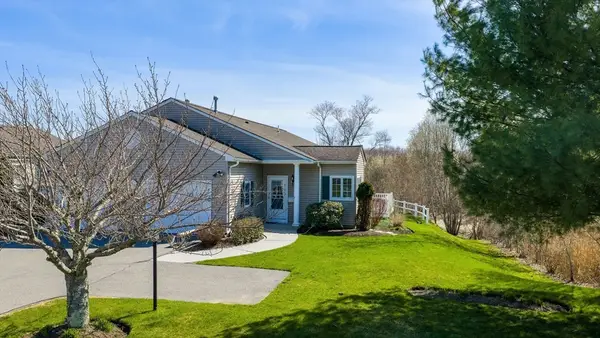 3200 County St #11, Somerset, MA 02726