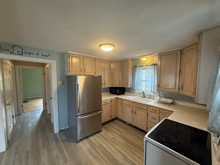 43 Manor Rd, Shrewsbury, MA 01545 - #2