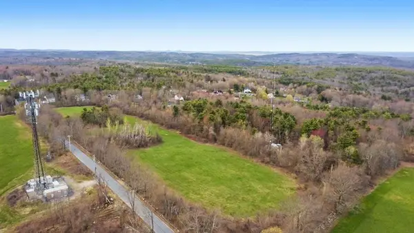 465 Alpine Rd, Fitchburg, MA 01420