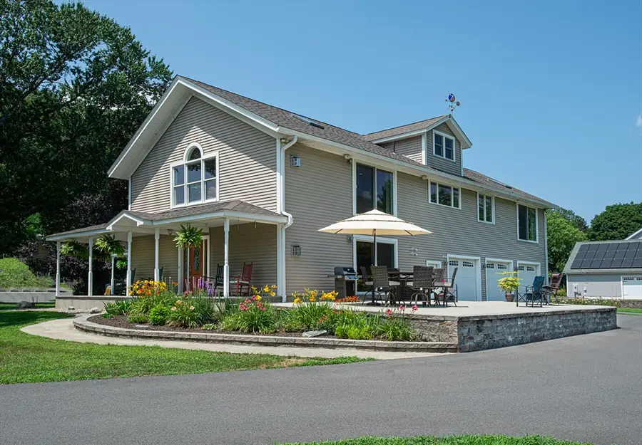 136 Main Street, Hatfield, MA 01038 - #3