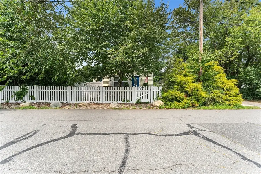 111 Shore Ave, Swansea, MA 02777 - #2