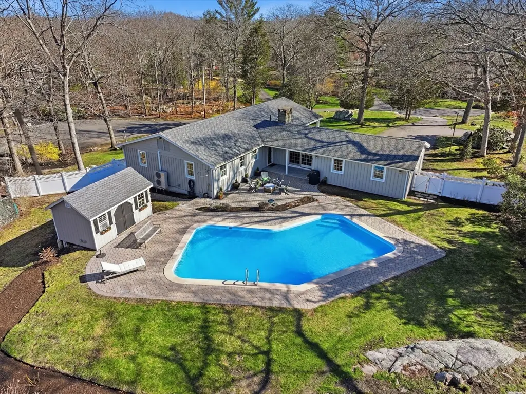 10 Boulder Glen Rd, Hingham, MA 02043 - #1