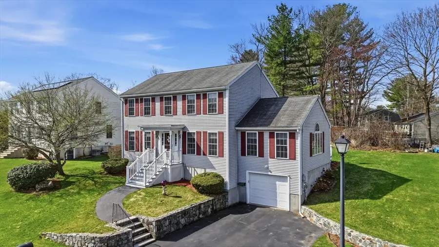 9 Photine Dr, Lowell, MA 01854 - #2