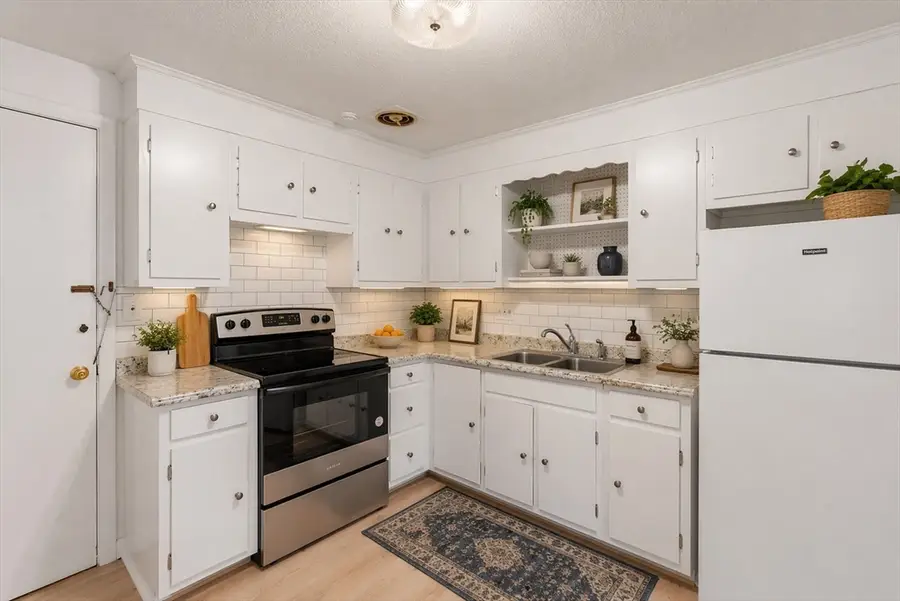 881 Main St #5, Walpole, MA 02081 - #2