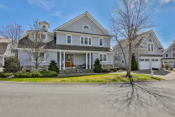 5 Coastline Drive, Mashpee, MA 02649