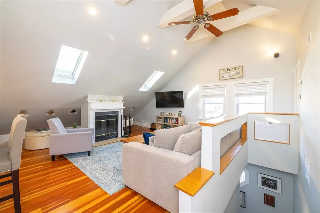 345 Ashmont St #3, Boston, MA 02124 - #1