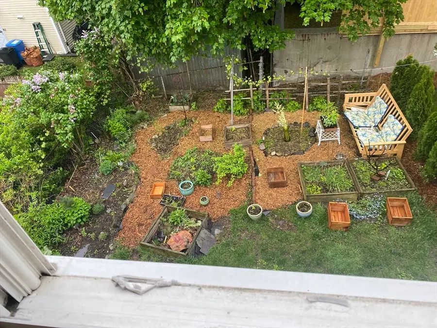 8-10 Acorn St, Waltham, MA 02453 - #2