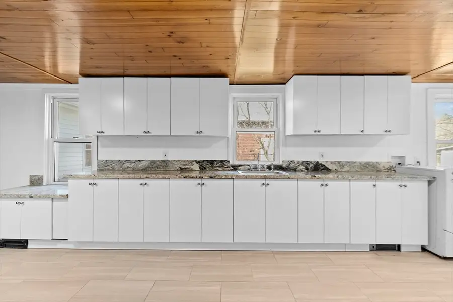 359 Hartford, Bellingham, MA 02019 - #3