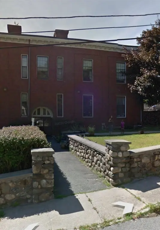40 School #10, Haverhill, MA 01830