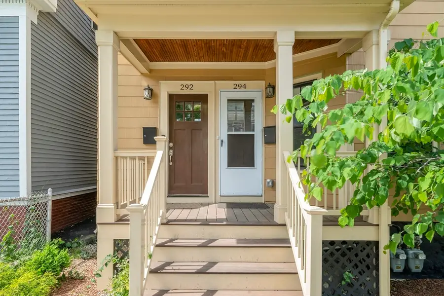292 Summer St #1, Somerville, MA 02144 - #3