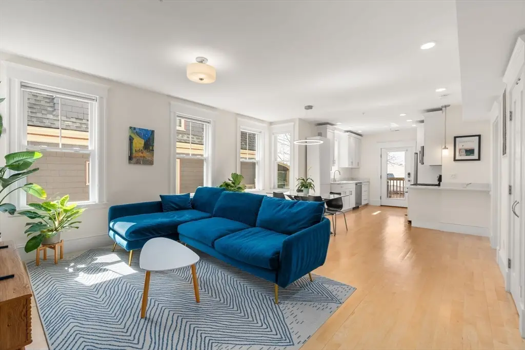 100 Bartlett St #2, Somerville, MA 02145 - #1