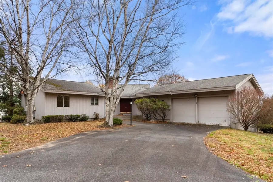 31 Overlook Dr, Southborough, MA 01772 - #3