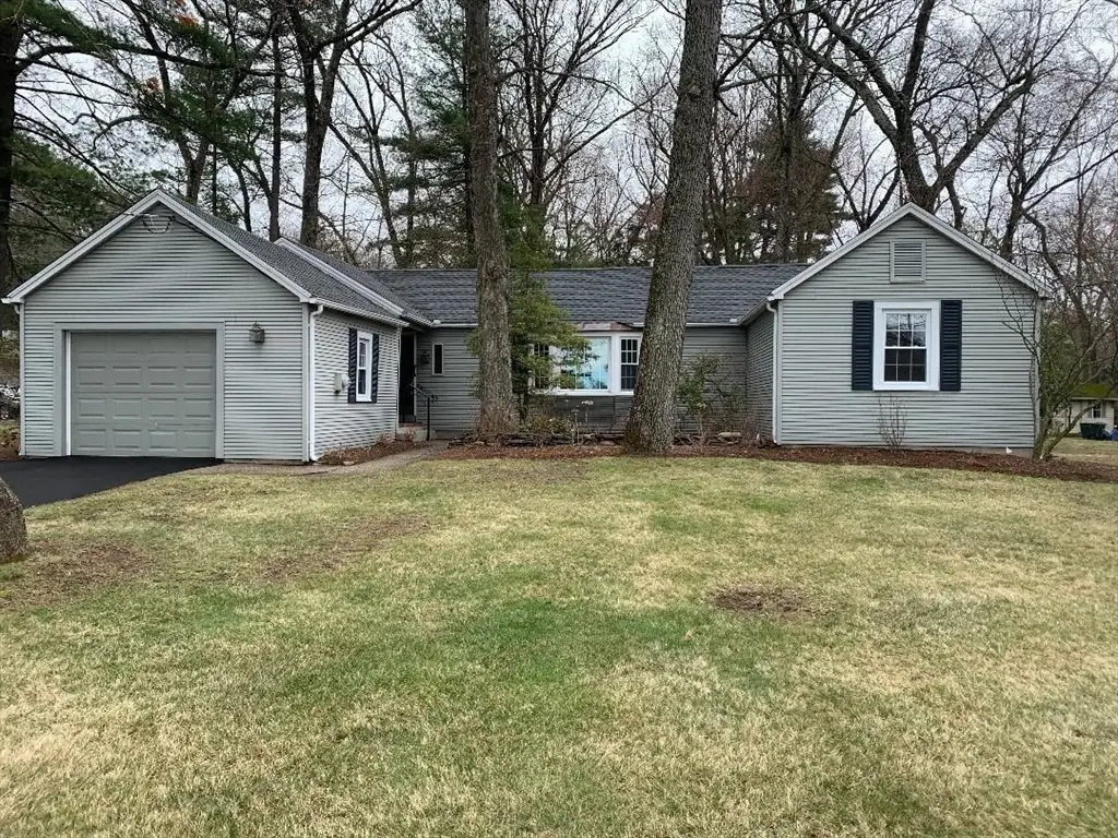 320 Maple St, East Longmeadow, MA 01028 - #1