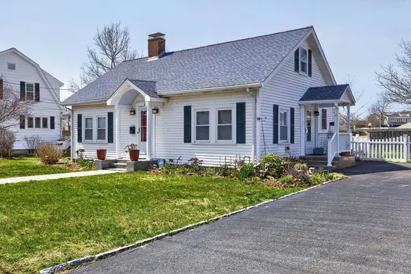 69 Spring St, Barnstable, MA 02601