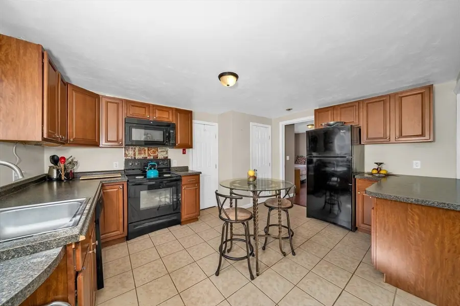 107 Apsley St, Hudson, MA 01749 - #3