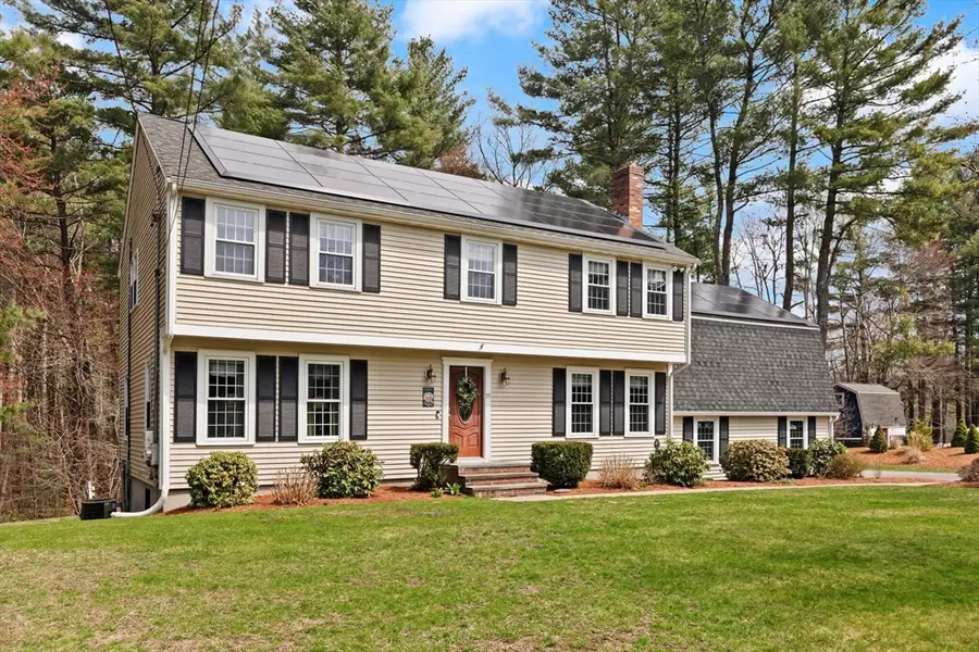 35 Meadowbrook Dr, Wrentham, MA 02093 - #3