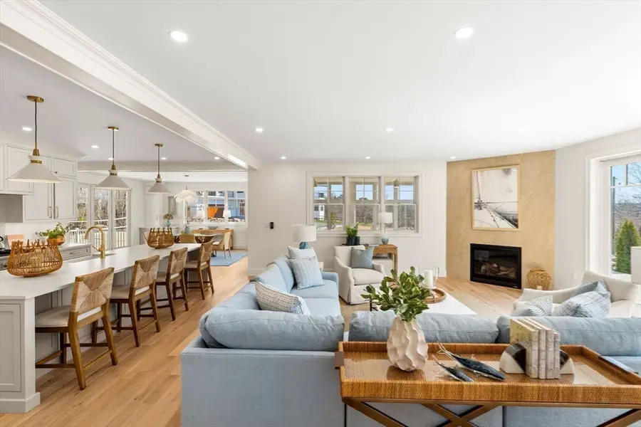 220 Atlantic St, Gloucester, MA 01930 - #3