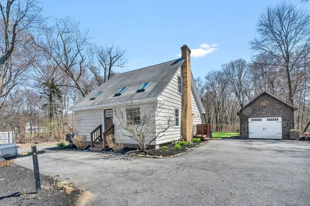 478 Fall River Ave, Seekonk, MA 02771 - #1