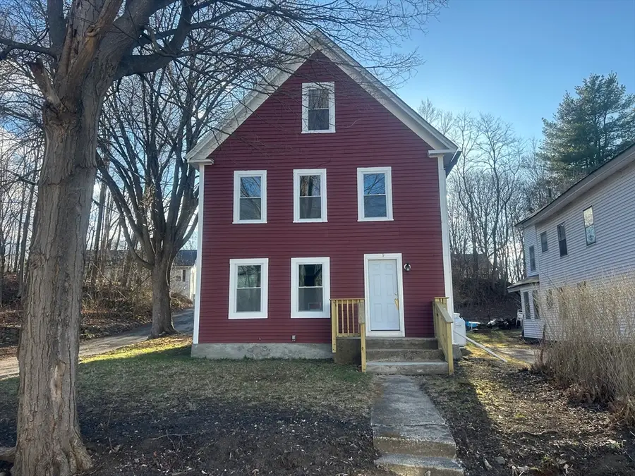 19 Pine St, Athol, MA 01331 - #3