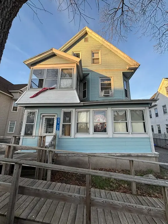 233-235 White St, Springfield, MA 01108