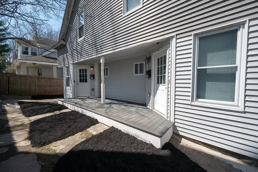 104 1/2 Rodney St, Worcester, MA 01605 - #2