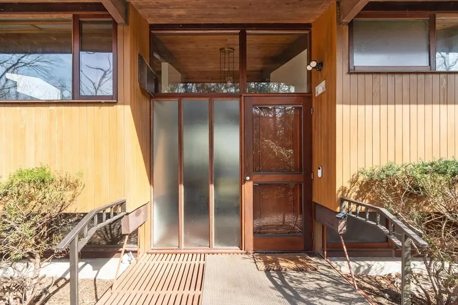 21 Gray Rd, Andover, MA 01810 - #3