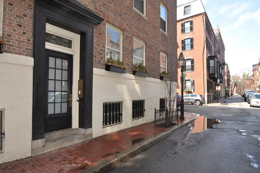 22 River Street #7, Boston, MA 02108 - #3