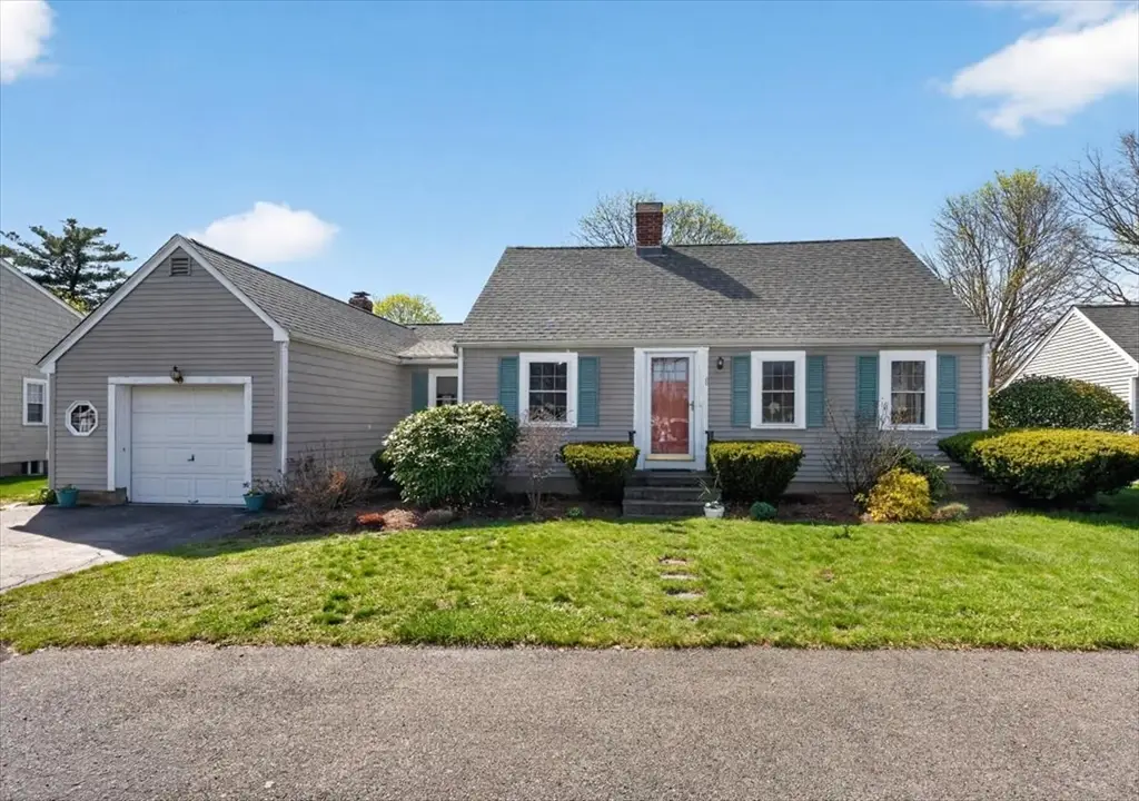 30 Holly Hill Circle, Weymouth, MA 02190 - #1