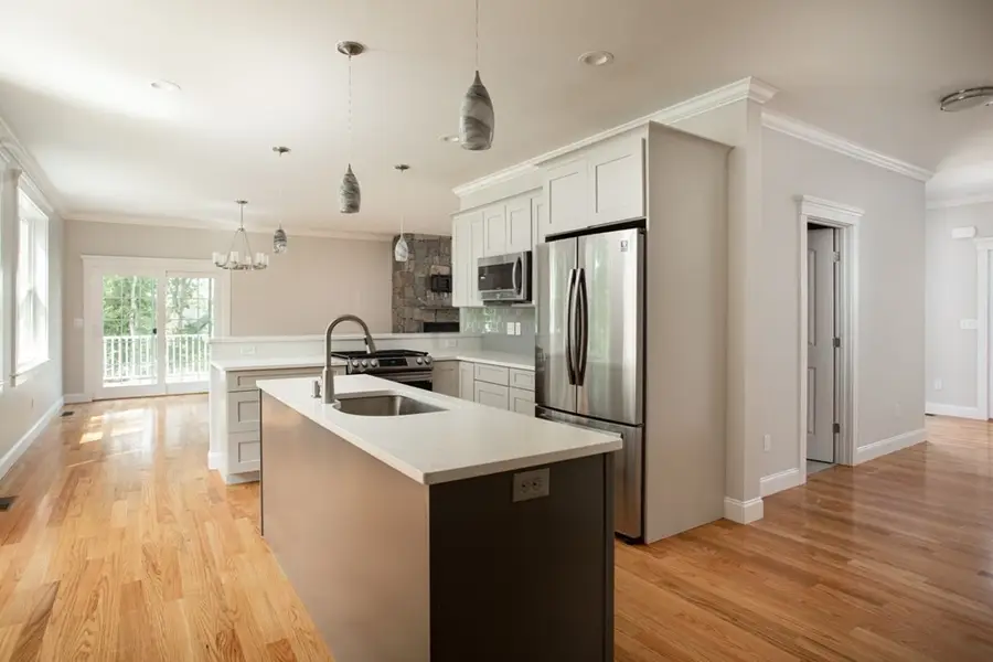 7 Julia Lane, Mansfield, MA 02702 - #3