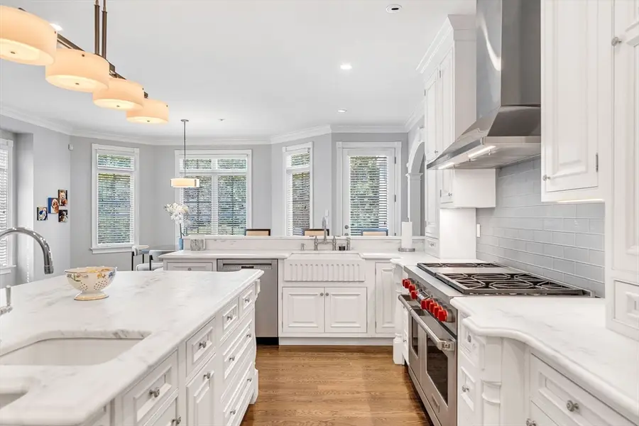 1 Stonefield Lane, Wellesley, MA 02482 - #3