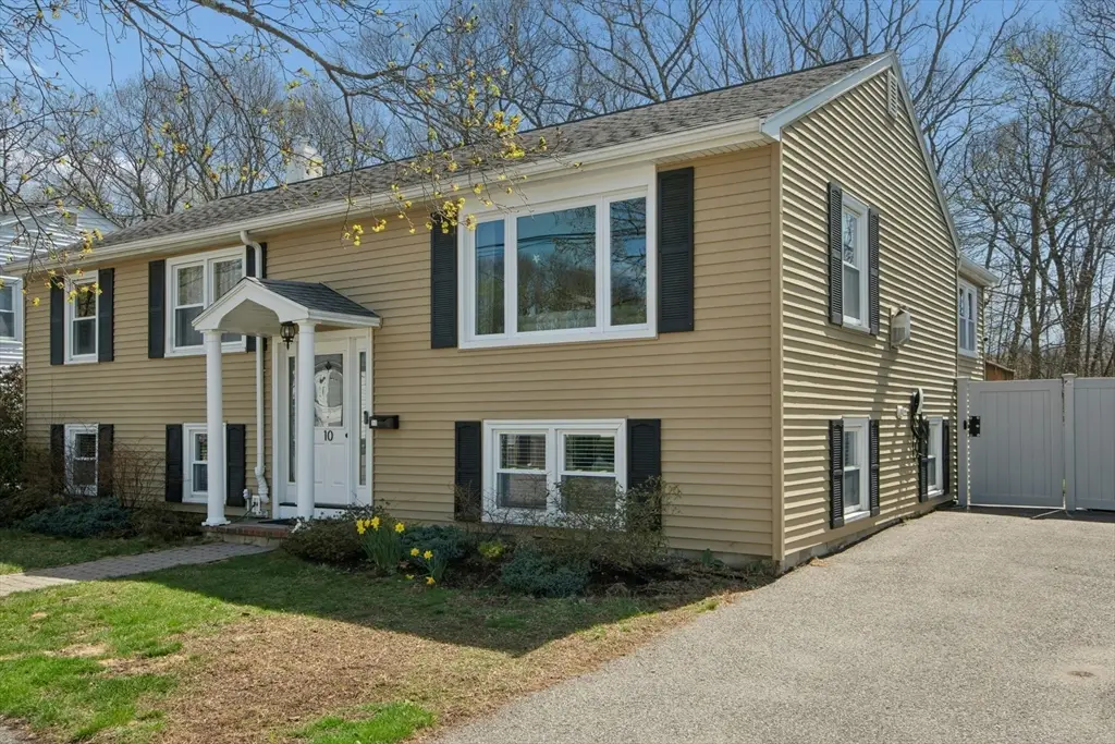 10 Cedarcrest Cir, Boston, MA 02132 - #1