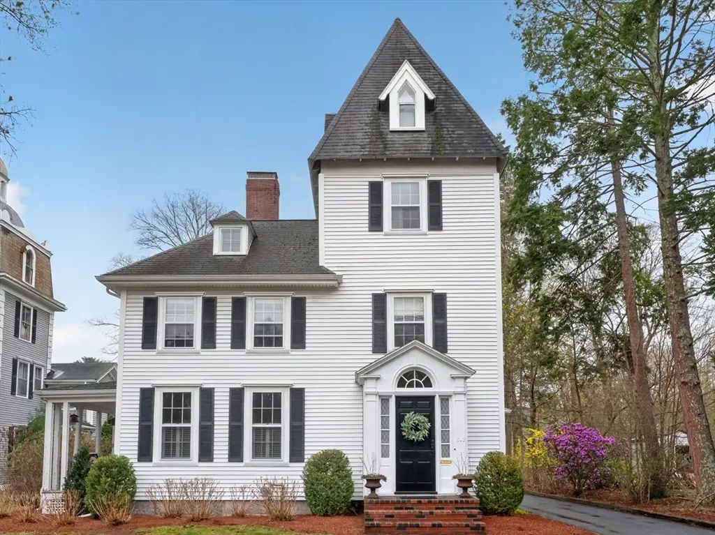 642 Worcester St, Wellesley, MA 02482 - #1