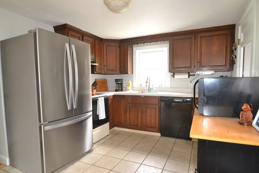 545 W Water St, Rockland, MA 02370 - #3