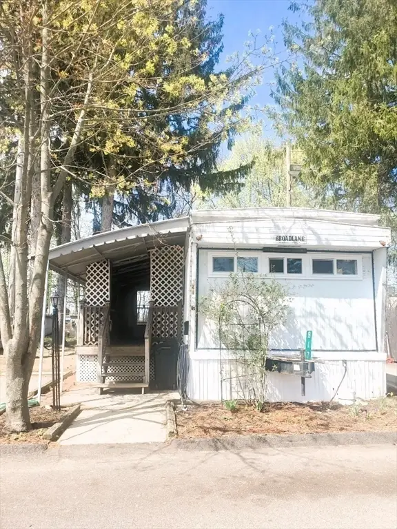 1346 Newport Ave. #B17, Attleboro, MA 02703