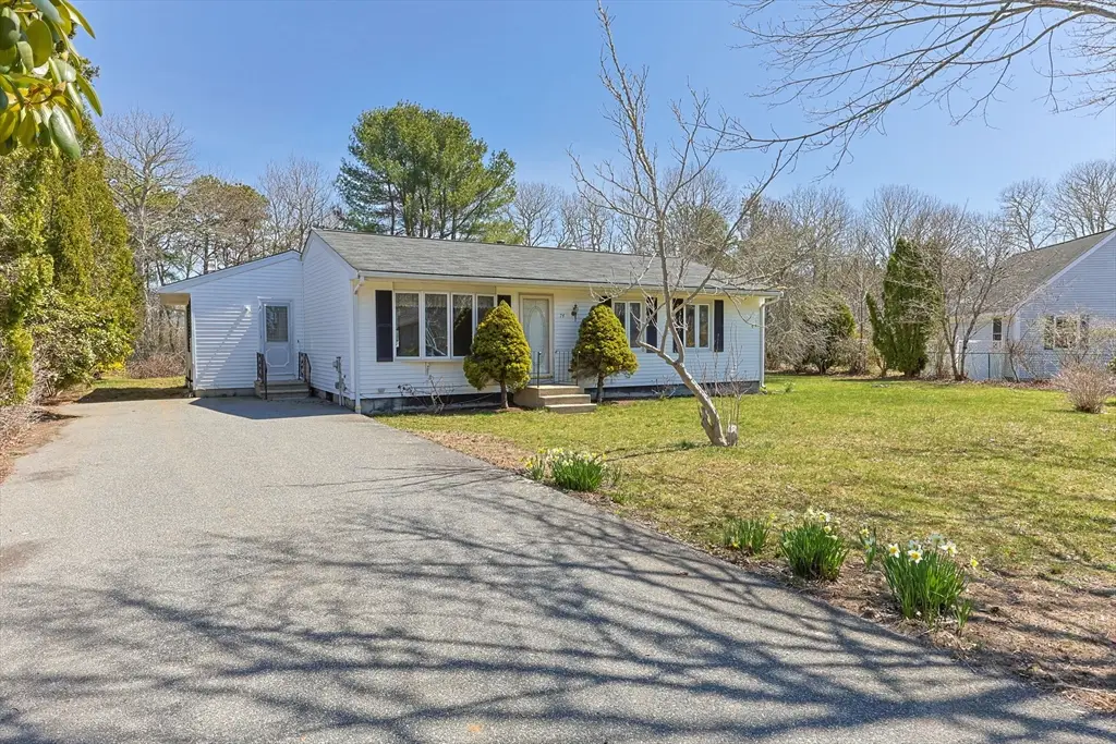 74 Grace Ct, Falmouth, MA 02536 - #1