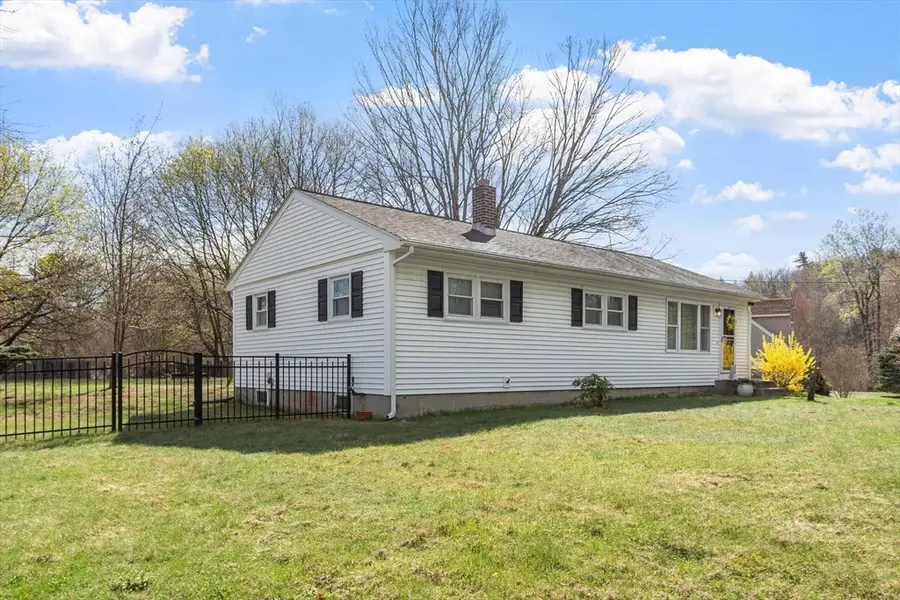 46 Rolling Acres Road, Lunenburg, MA 01462 - #2