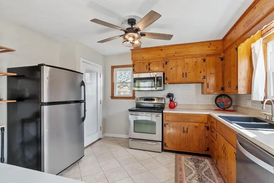 46 Rolling Acres Road, Lunenburg, MA 01462 - #3