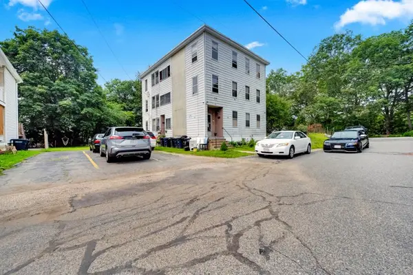 50 Fairlawn Ave, Southbridge, MA 01550