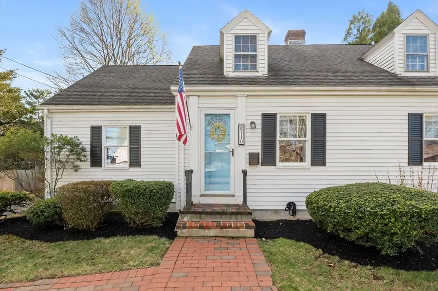 110 Linden St, Hamilton, MA 01982 - #3