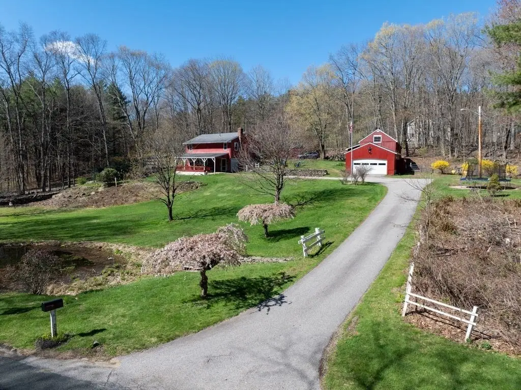 49 Fitzgerald Rd, Charlton, MA 01507 - #1