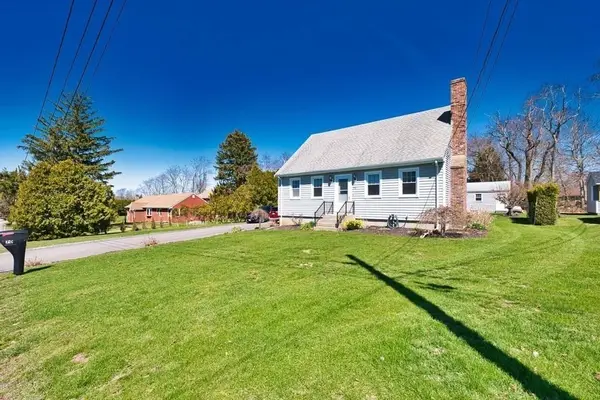 70 River Road, Somerset, MA 02726