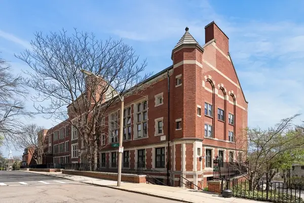 76 Elm Street #PH 404, Boston, MA 02130