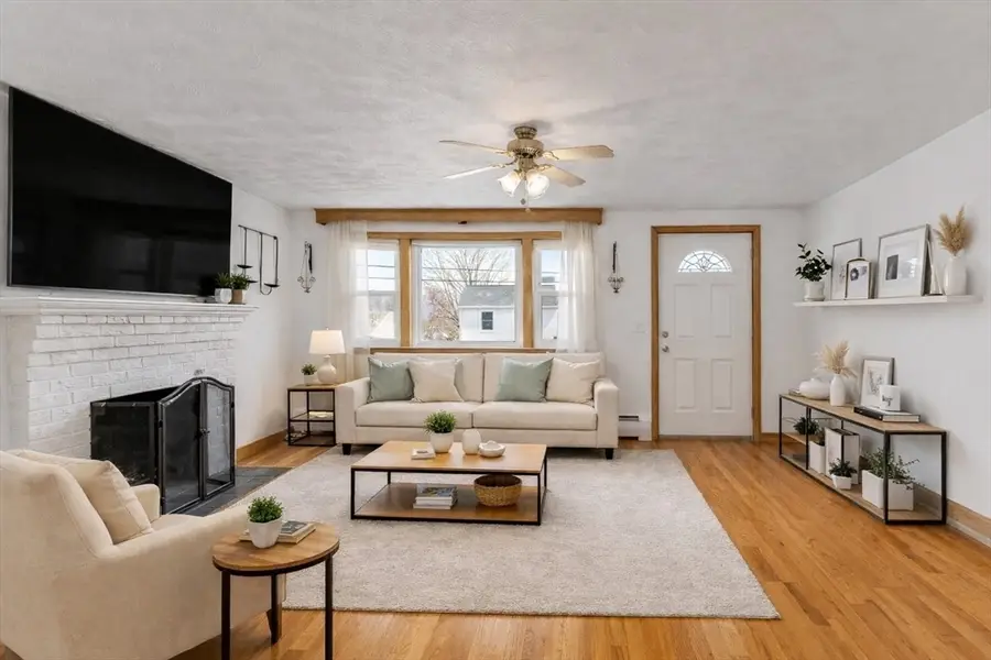 91 Ashcroft St, Dedham, MA 02026 - #3