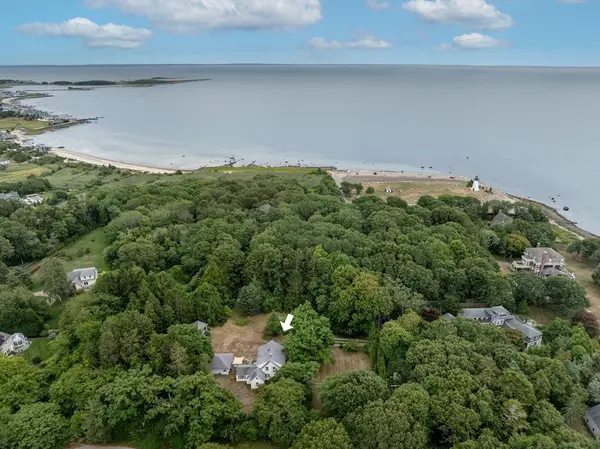 37 Neds Point Rd, Mattapoisett, MA 02739